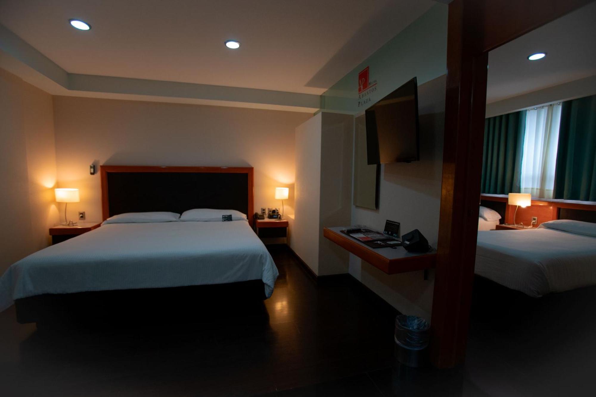Hotel Abastos Plaza メキシコシティ エクステリア 写真